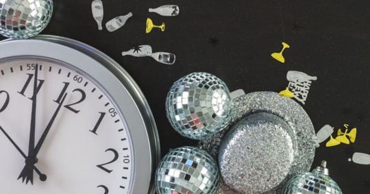 new year's eve clock, confetti, decorations